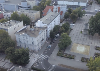 Plac Bohaterów / fot. DRON RZG