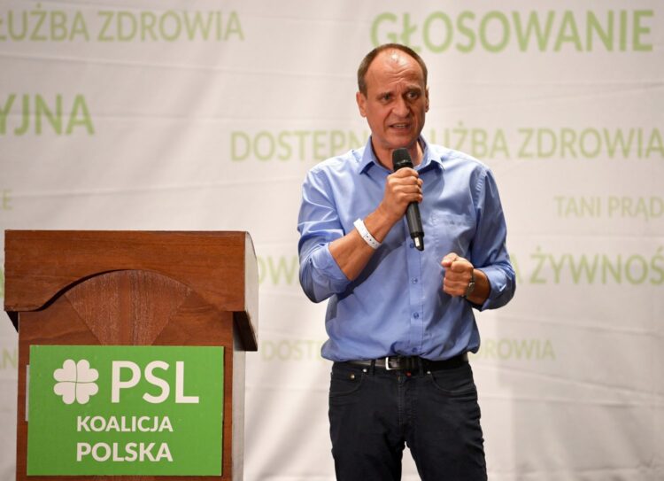 Lider Kukiz '15 Paweł Kukiz podczas Wojewódzkiej Konwencji Wyborczej PSL w Rzeszowie. Fot. PAP/Darek Delmanowicz