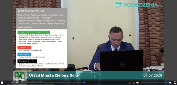 screen: zdalna sesja Rady Miasta 07.07.20