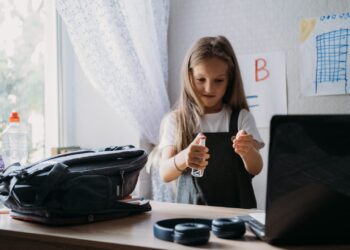 Sytuacja w szkołach. "Nie obserwujemy wzrostu zachorowań"