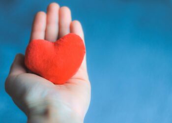 Internet to źródło informacji o zbiórkach charytatywnych dla 60 proc. Polaków. Głównie social media