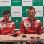 Kamil Majchrzak oraz kapitan Mariusz Fyrstenberg (fot. Jakub Lesiński)