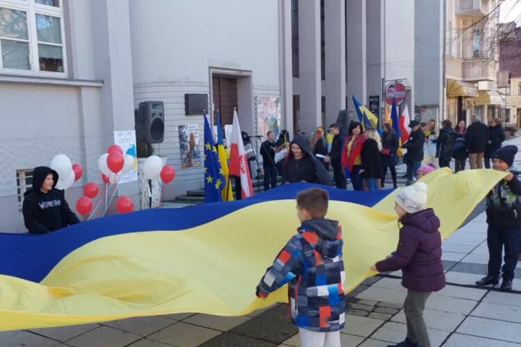 Uroczystości 2. rocznicy wybuchu wojny na Ukrainie w Zielonej Górze. Fot. Przemysław Kozubaj