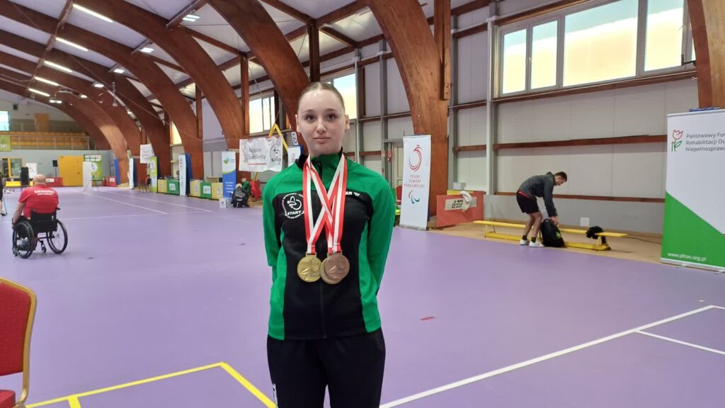 Magdalena Pawłasek ze Startu Zielona Góra - złoto w singlu, w deblu i w mikście oraz brąz w U23 w singlu wraz z mężczyznami (fot. Jakub Lesiński)