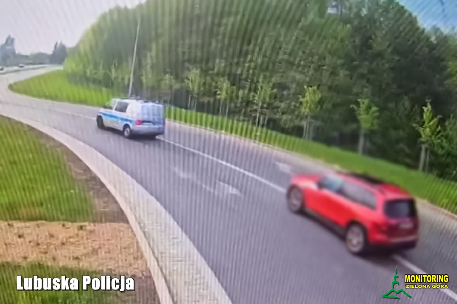 Policyjna asysta do szpitala. Chłopiec spadł z wysokości