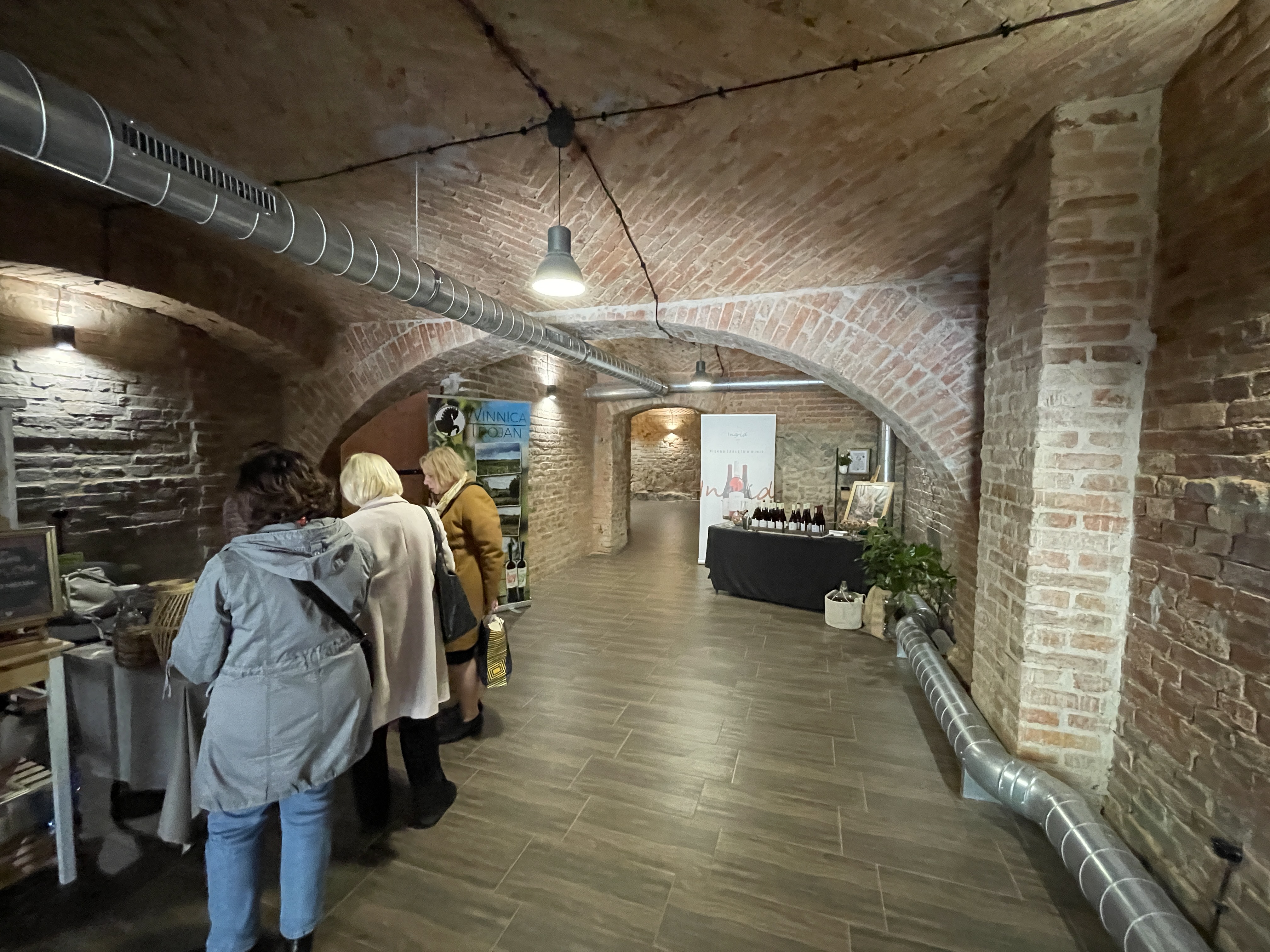 22 piwnice winiarskie do odwiedzenia od 1 do 3 maja