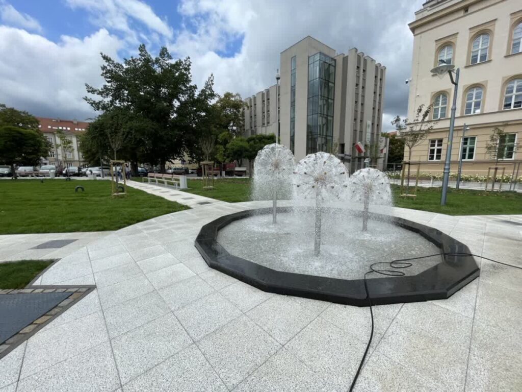 Plac Słowiański w Zielonej Górze, jeden z obiektów po rewitalizacji