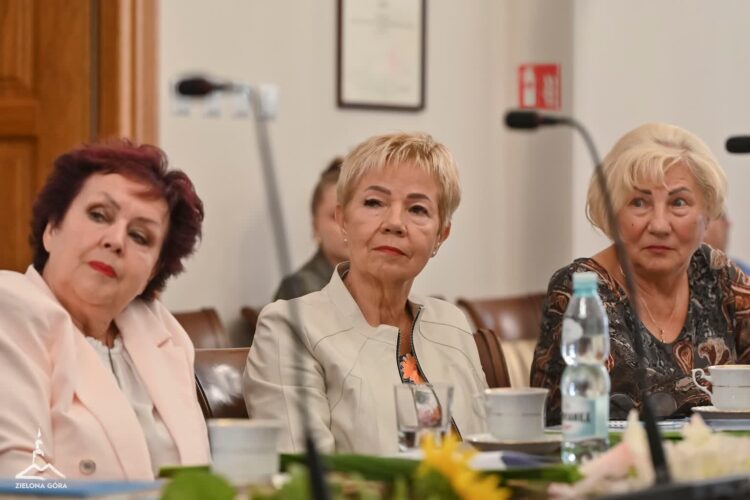 Fot. UM Zielona Góra / Pierwsze posiedzenie Rady Seniorów