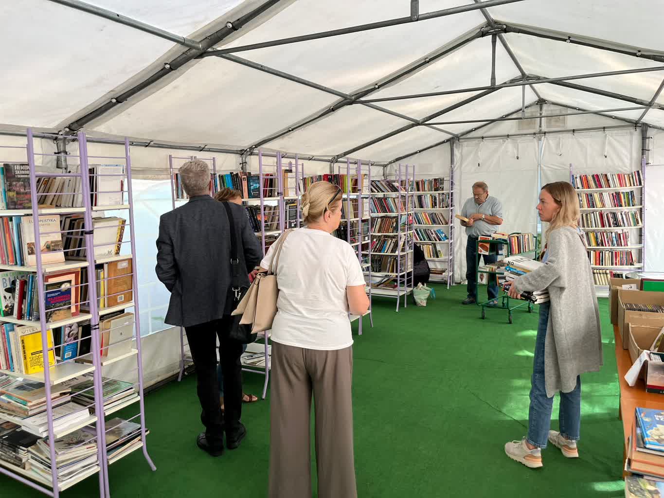 Trwa Winobraniowy Kiermasz Książki