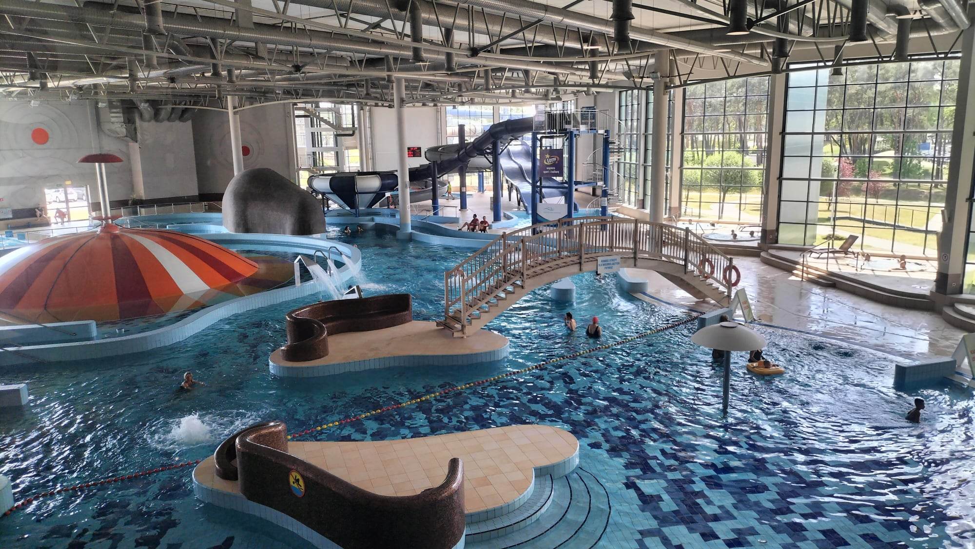 Basen CRS otwarty 11.11