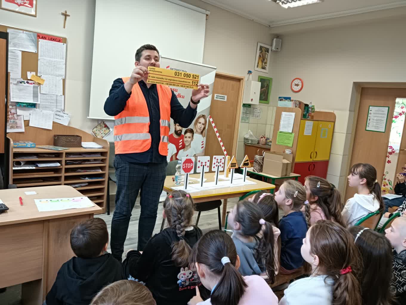 Uczniowie zielonogórskich szkół znają znaczenie noszenia odblasków