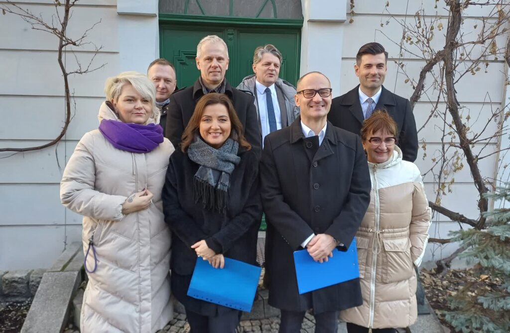 Radni Koalicji Obywatelskiej poprą projekt budżetu Zielonej Góry na 2026 rok - konferencja prasowa (fot. Piotr Bakselerowicz)