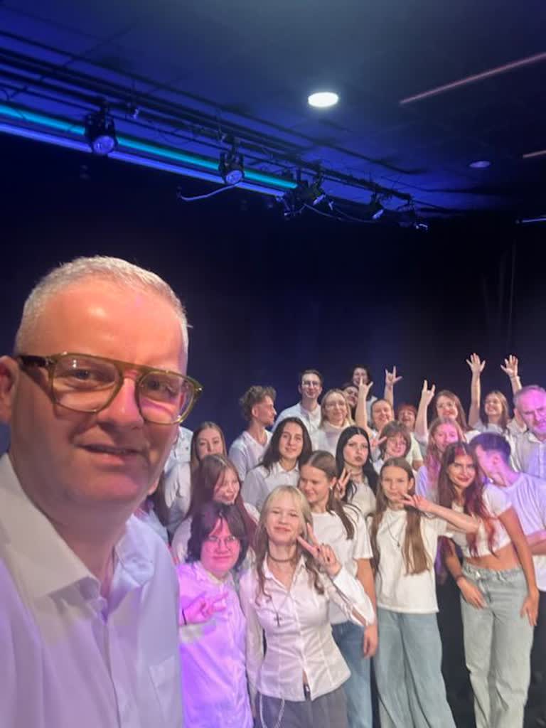 Politycy i znani Lubuszanie wspólnie zaśpiewali piosenkę „Jest taki dzień”