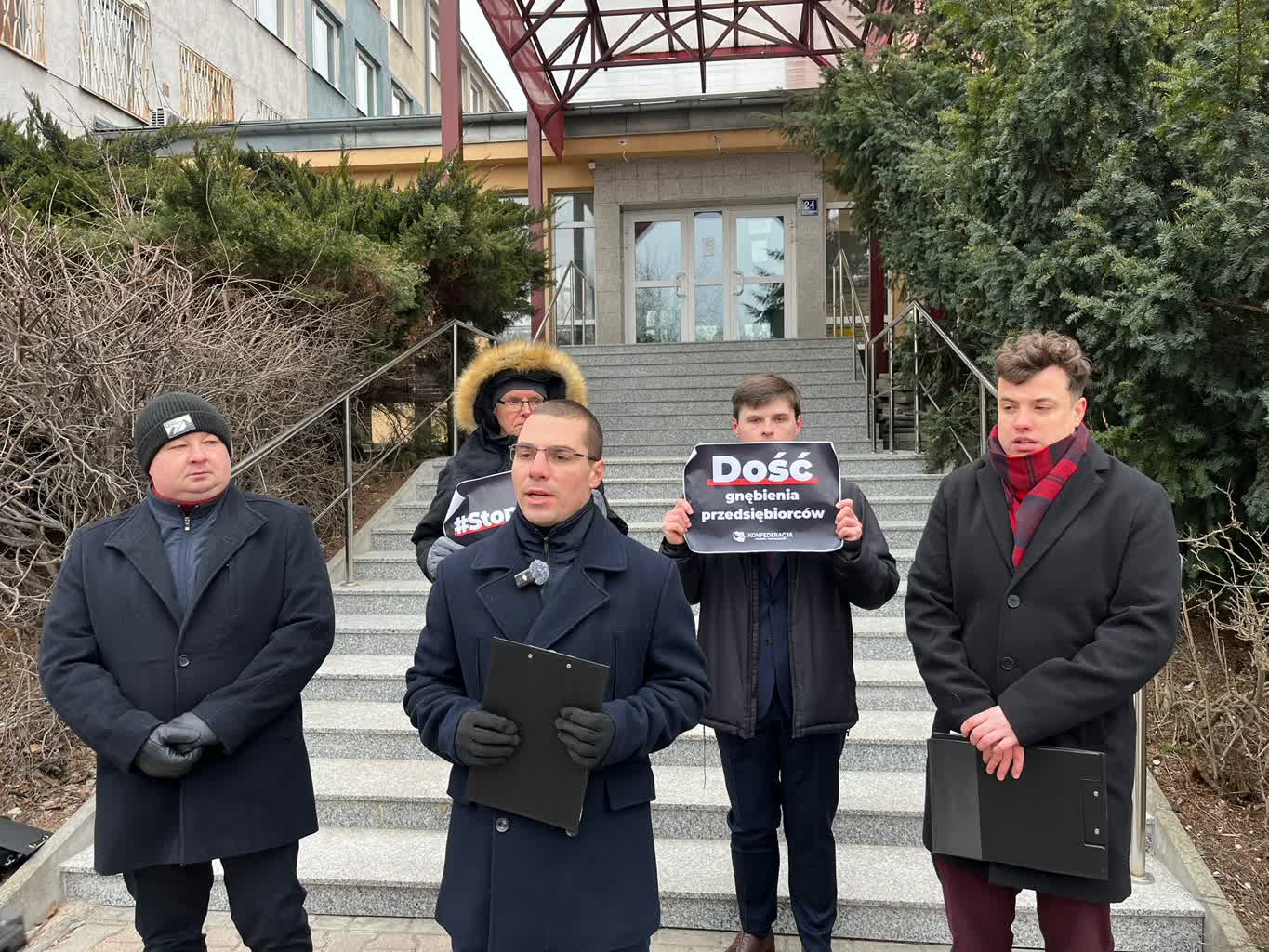 „Nie dla KSEF” – protest Konfederacji przeciwko nowym regulacjom dla przedsiębiorców