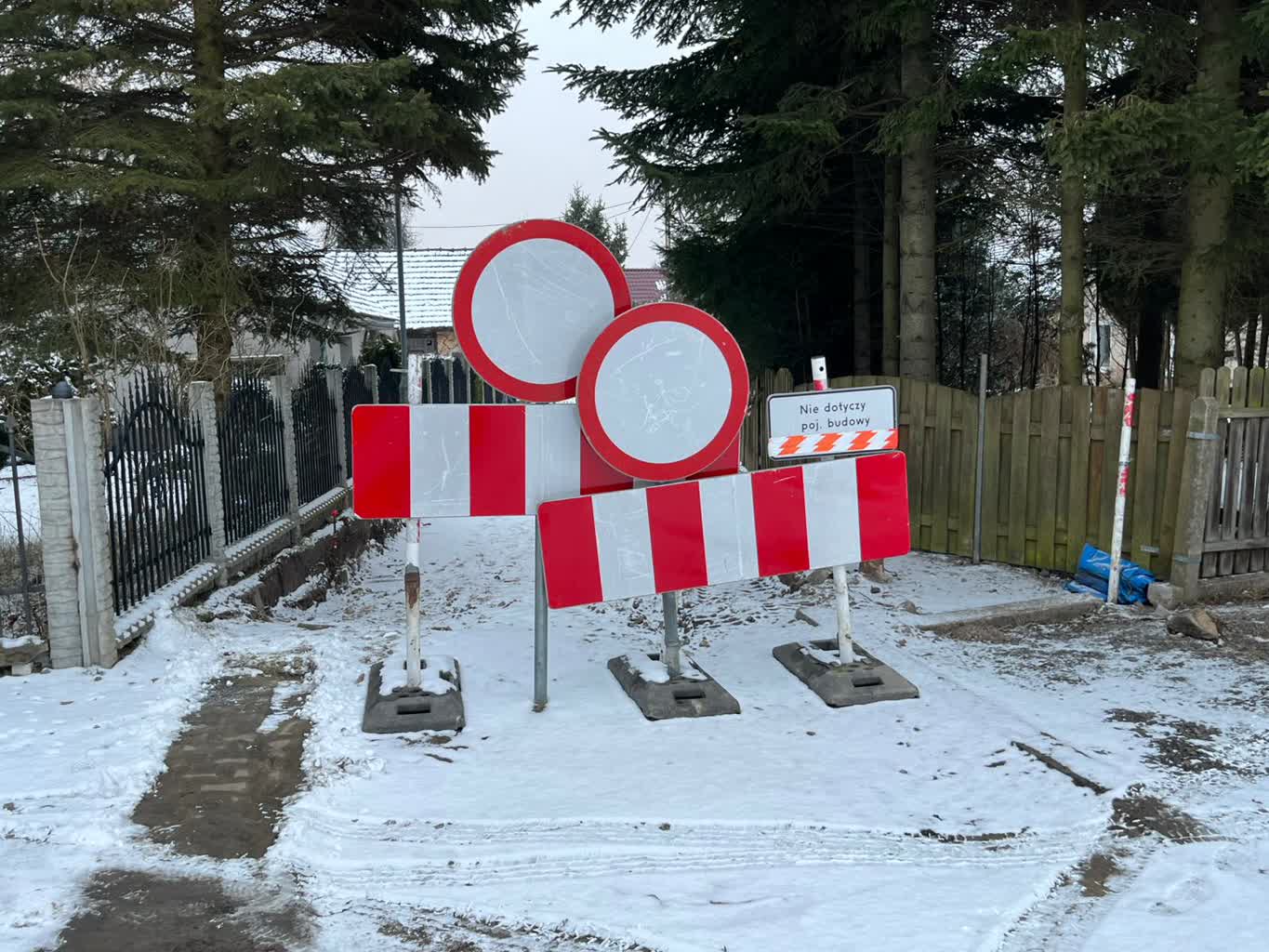 Opóźnia się modernizacja ulic Jaśminowej w Zatoniu i Mokrej na Jędrzychowie