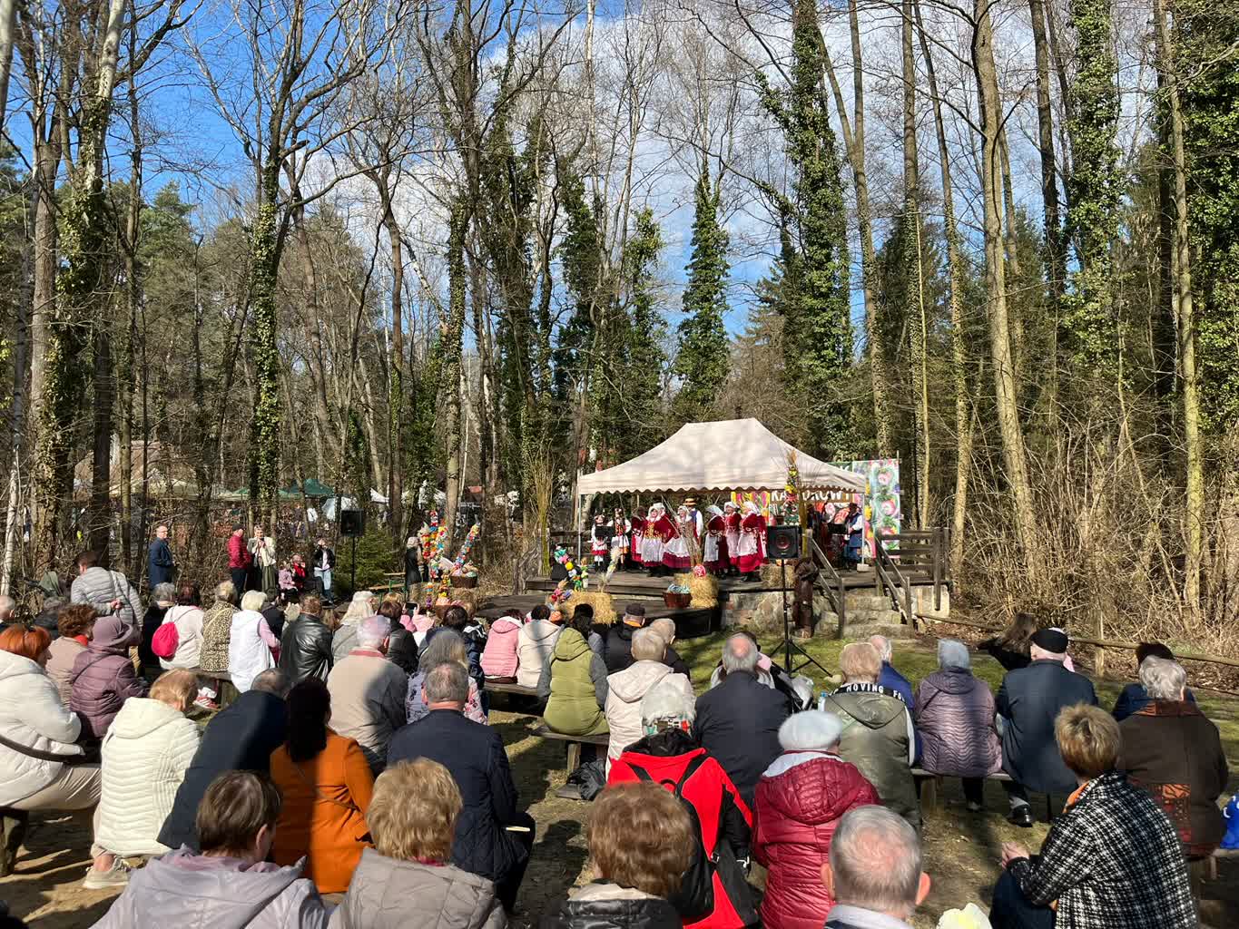 Tłumy Lubuszan na Kaziukach w skansenie w Ochli