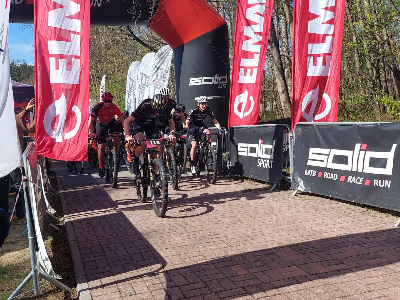 Wyścig kolarski Solid MTB na Wzgórzach Piastowskich [ZDJĘCIA]