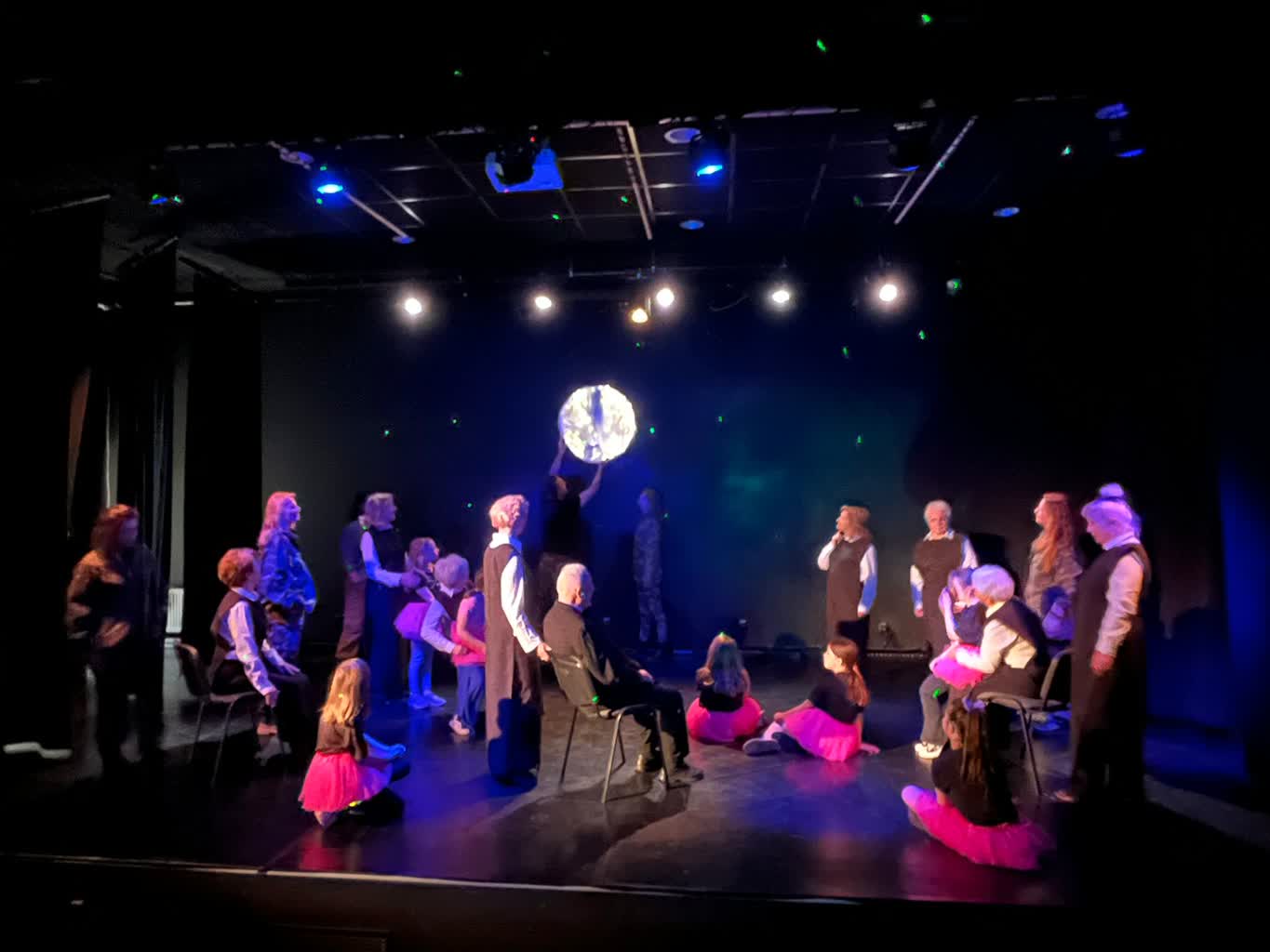 Premiera spektaklu „Wojna w mojej głowie” 27 kwietnia w Domu Harcerza