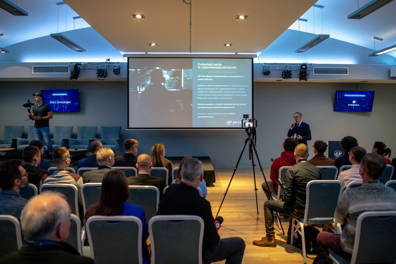 Cyberataki jak chleb powszedni. Trwa konferencja IT Security Days