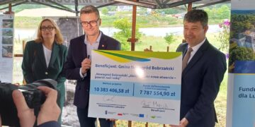 Rewitalizacja terenów nad Bobrem w Nowogrodzie - konferencja prasowa (fot. Piotr Bakselerowicz)