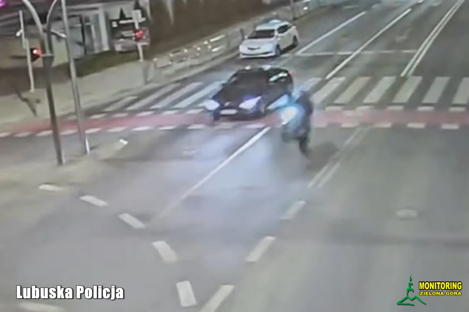 20-latek stracił prawo jazdy za jazdę motocyklem na jednym kole