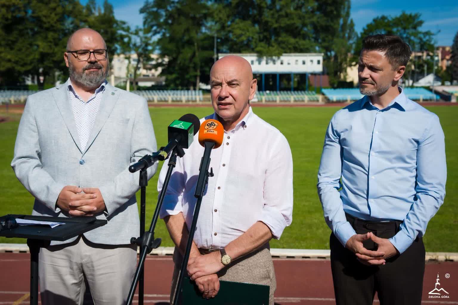 Miasto kontynuuje wsparcie lokalnych klubów sportowych