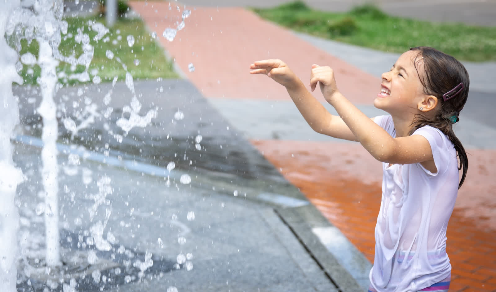 Temperatura choćby do 38 st. C. Ogłoszono alerty przed upałami i burzami