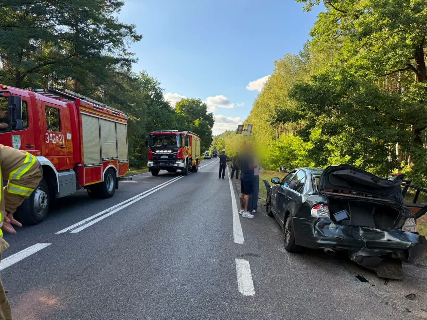 Wypadek na DK32 koło Zielonej Góry. Zderzyły się cztery auta, jedna osoba w szpitalu