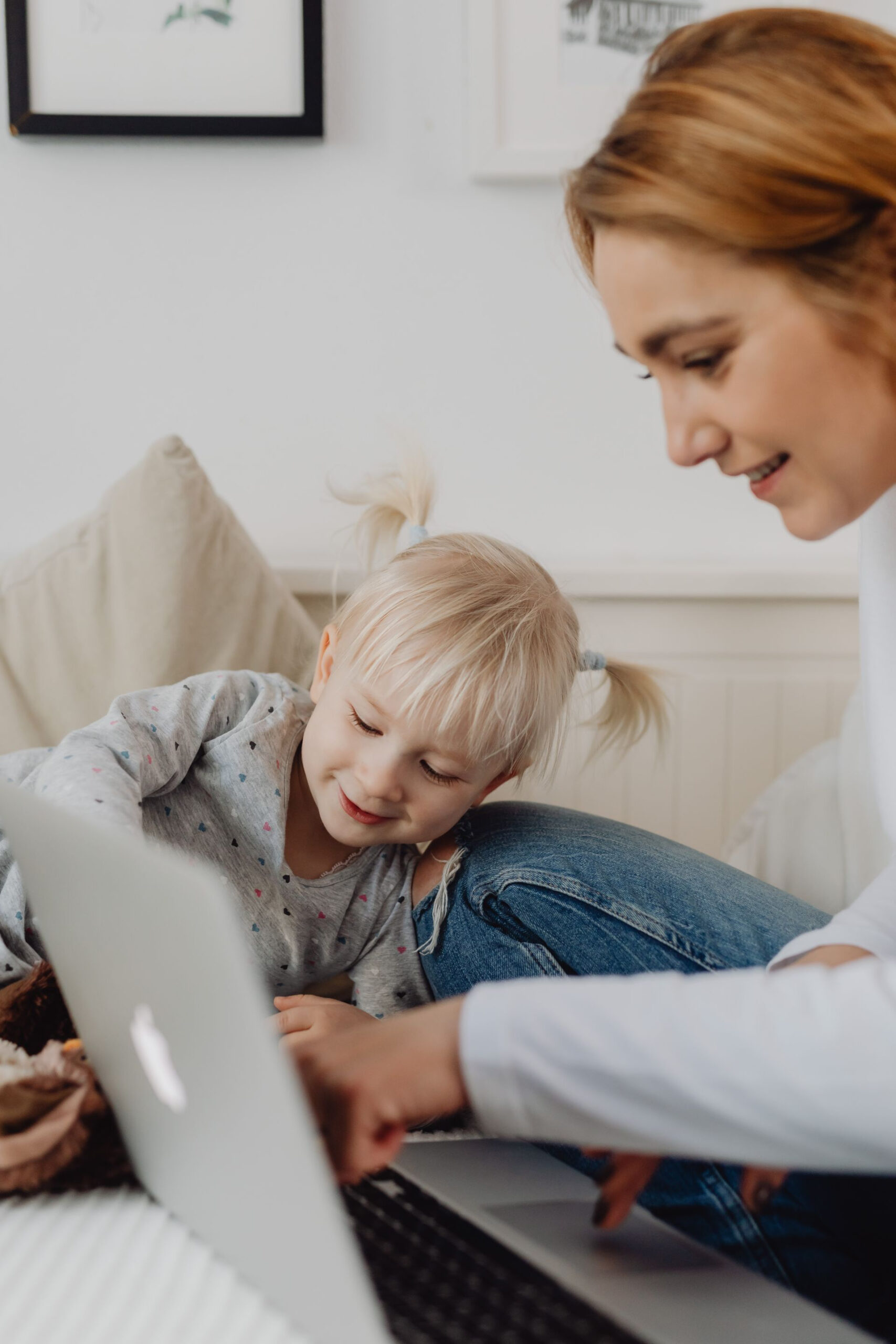 Jak apteka internetowa ułatwia świadome i wygodne zakupy dla całej rodziny?