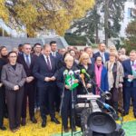 Wybory uzupełniające do Senatu. Wiec poparcia dla Zdzisławy Różańskiej, wdowy po zmarłym generale (fot. Piotr Bakselerowicz)