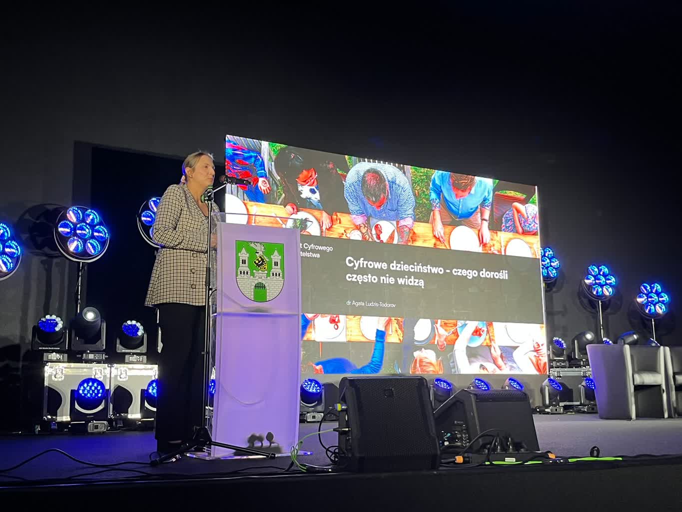 Telefon uzależnieniem młodzieży? Konferencja w zielonogórskim planetarium